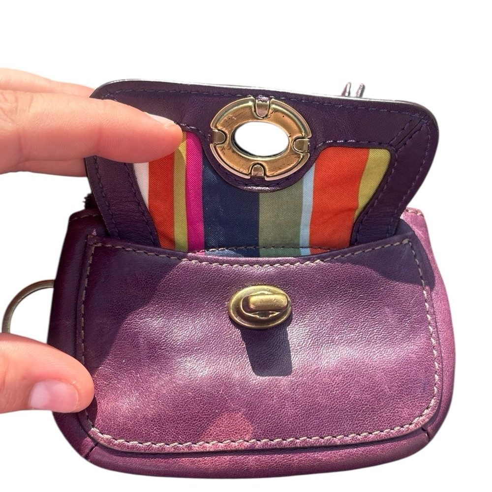 COACH City Key Fob Coin Purse Purple Leather Turn Lock Charm Vintage HTF Legacy - Picture 6 of 6